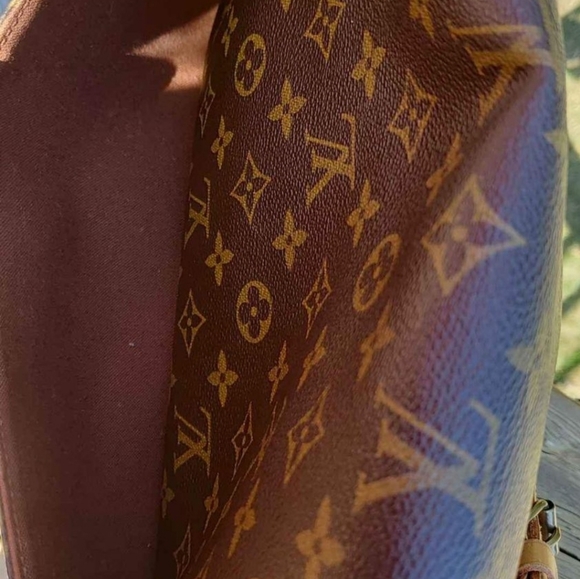 💥💥SOLD💥💥Louis Vuitton Sac Jiebesiere GM - Picture 7 of 16